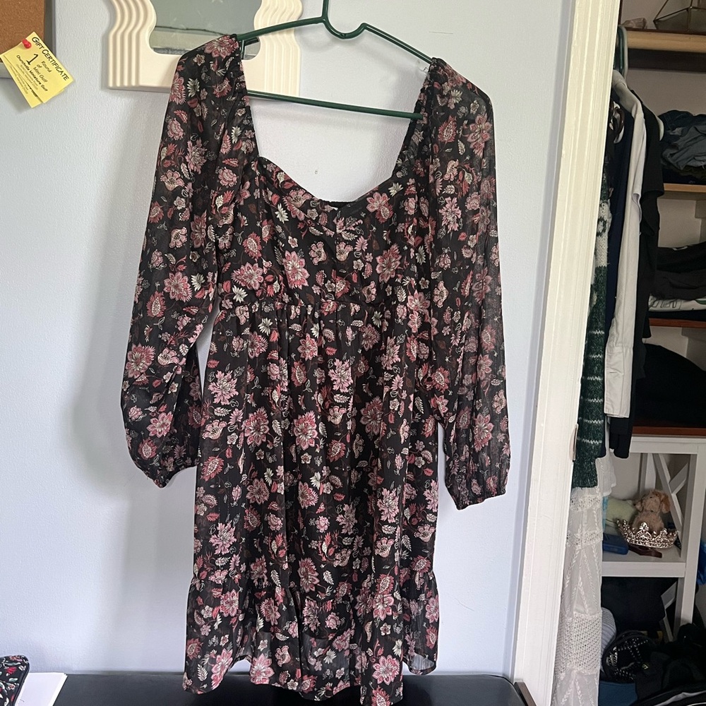 Celebrity Pink Black and Pink Floral Dress